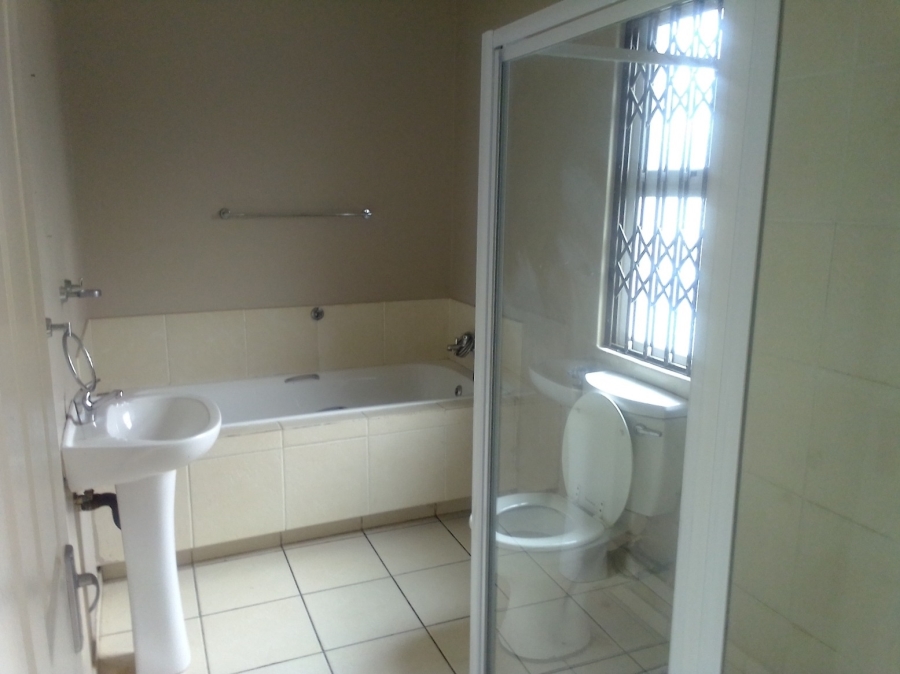 2 Bedroom Property for Sale in Southernwood Eastern Cape